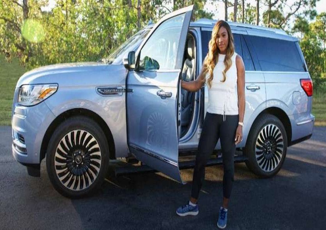 Serena Williams Luxury And very Expensive Car