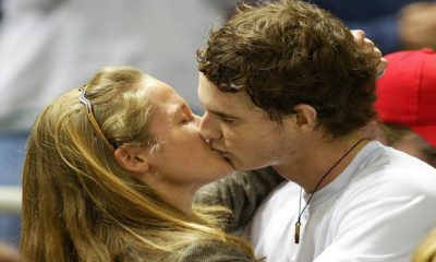 Andy Murray kissing his wife Kim Sears romantically