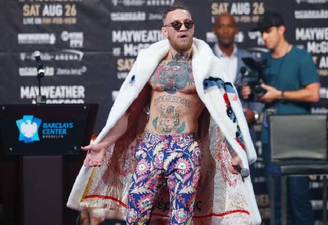 Conor McGregor Entertained Guests At A Friend Wedding Party