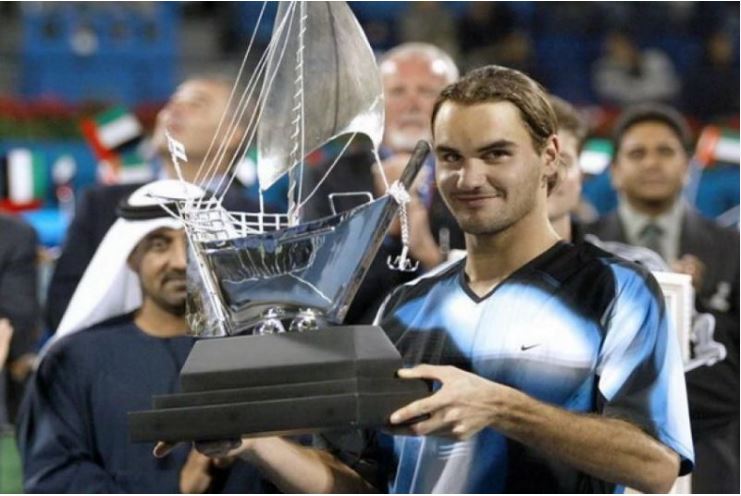 Roger Federer lift