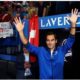 Roger Federer greet fans