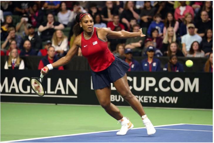 Serena Williams playing