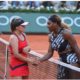Serena Williams and sofia kenin shake