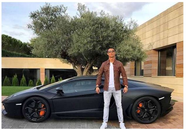 cristiano Ronaldo with car