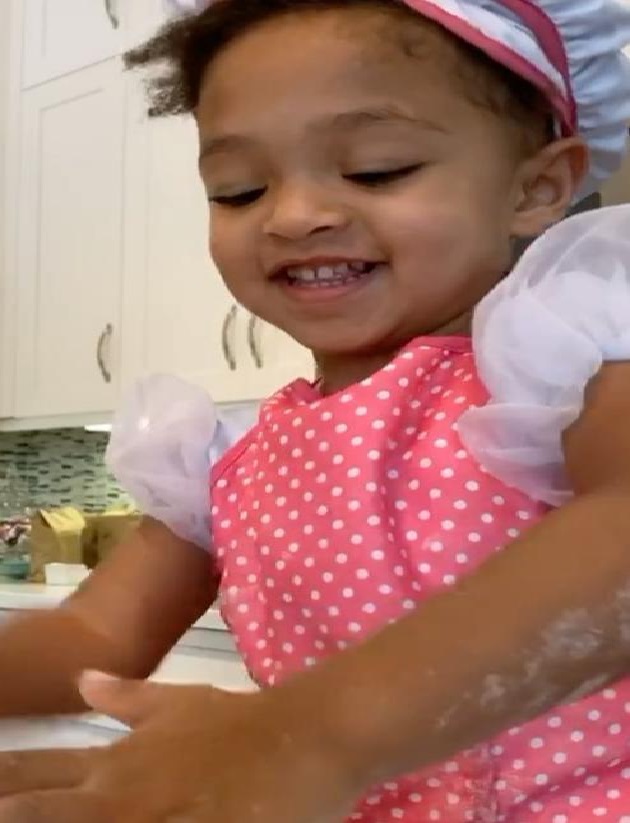 Serena and Alexis daughter always shows her cooking skills