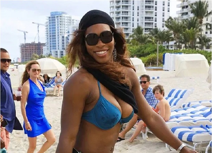 Serena Williams beach photo
