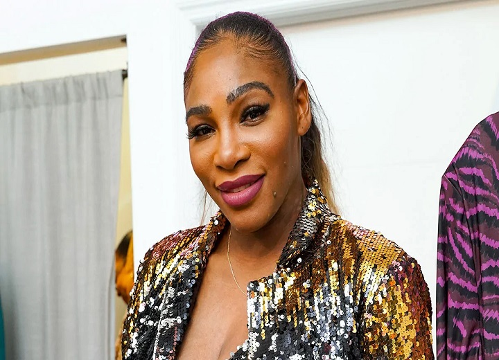 Serena Williams wows fans as she poses by infinity pool