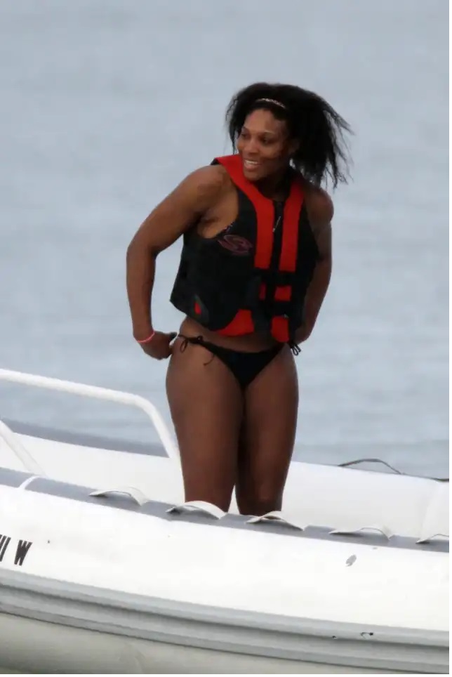 Serena Williams Bikini Pictures Will Drive You Crazy at the beach