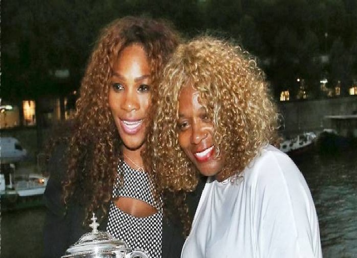 Serena and Venus Williams' mother