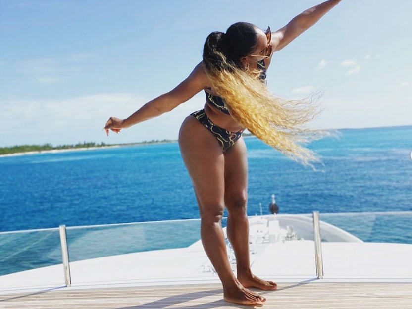Serena Williams' Yacht Getaway Was Sisterhood Goals