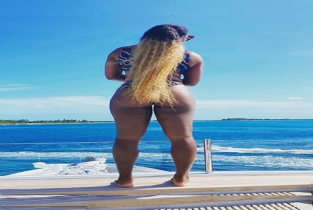 Serena-Williams-Down-for-Sports-Illustrateds-Swimsuit-Issue-2-1